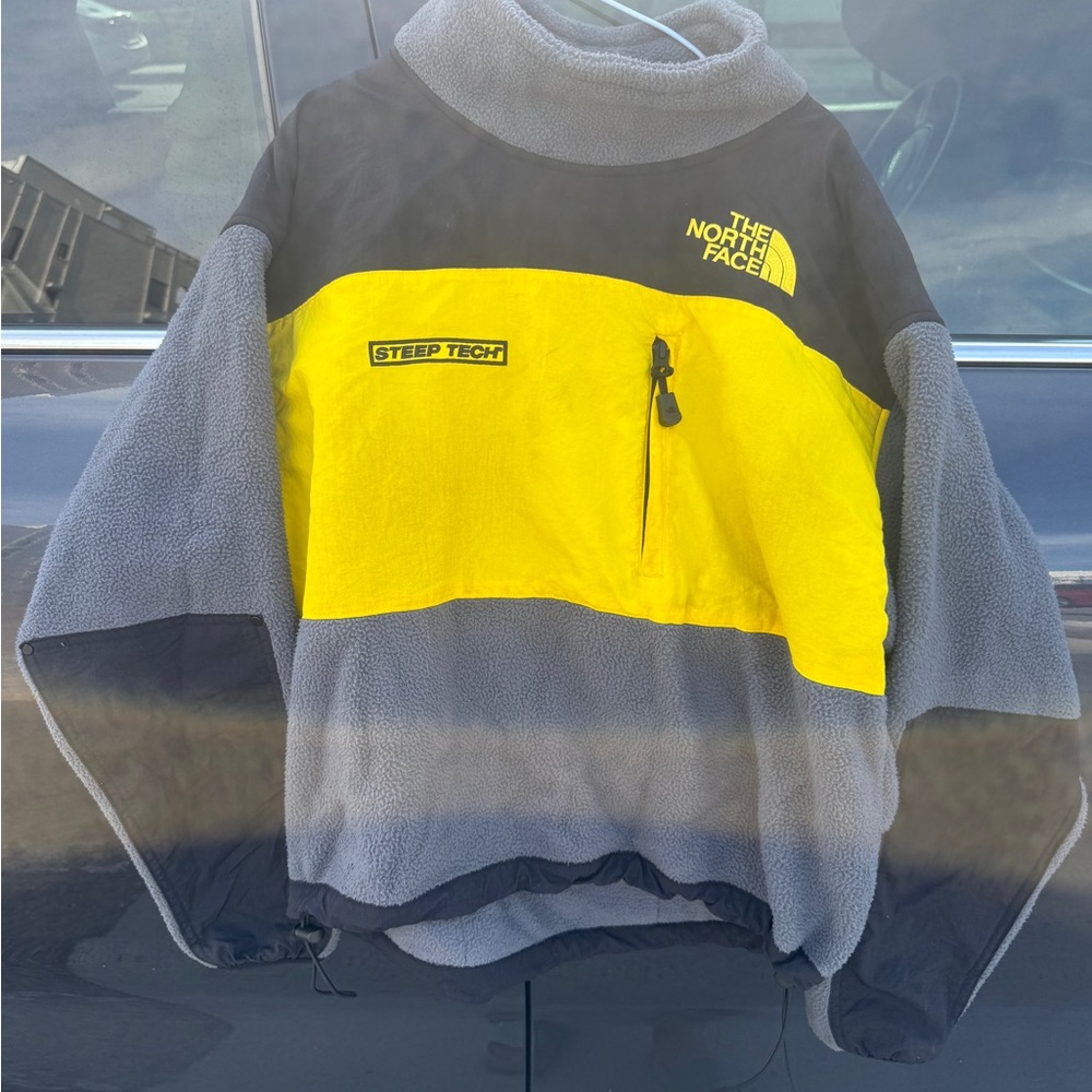 The North Face Yellow and Gray Fleece Jacket steep tech fleece pullover small